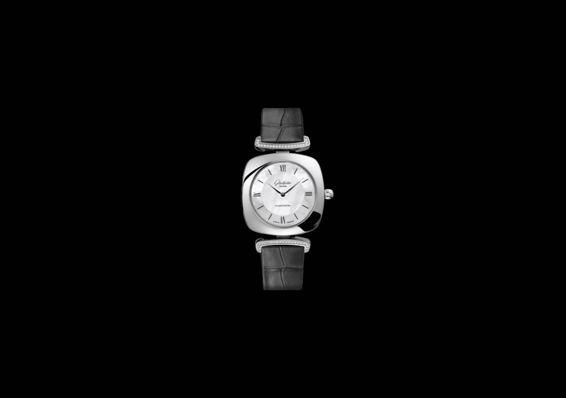 Glashütte Original,Pavonina 31mm,31mm,Red Gold,Stainless Steel,White,Quartz,Day,35712hours,1,1-03-02-05-12-31
