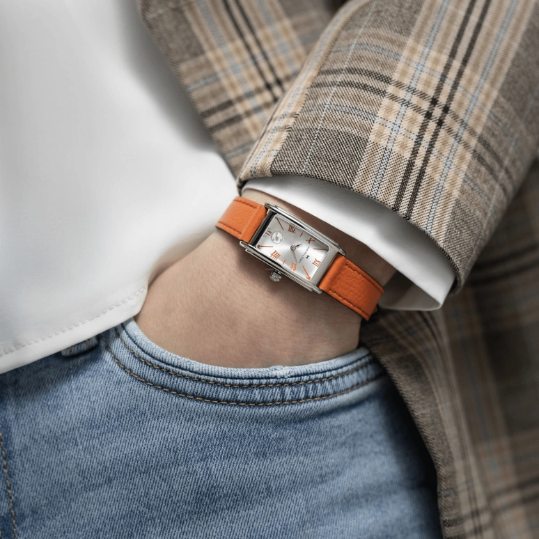 Hamilton,American Classic 18.70x27mm,18.70x27mm,Stainless Steel,Silver,Quartz,26280hours,Sapphire,Crystal Glass,H11221851