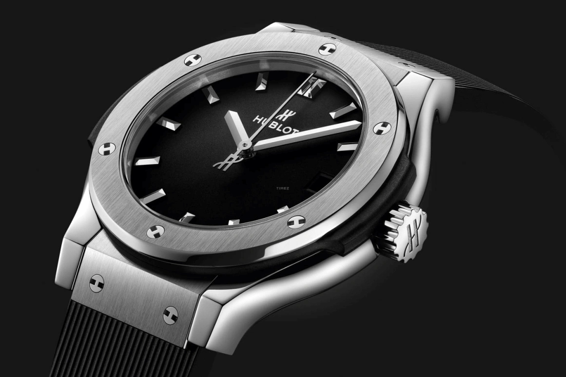 Hublot,Classic Fusion 33mm,33mm,Titanium Gold,Black,Quartz,In-house Caliber,Sapphire,581,581.NX.1171.RX