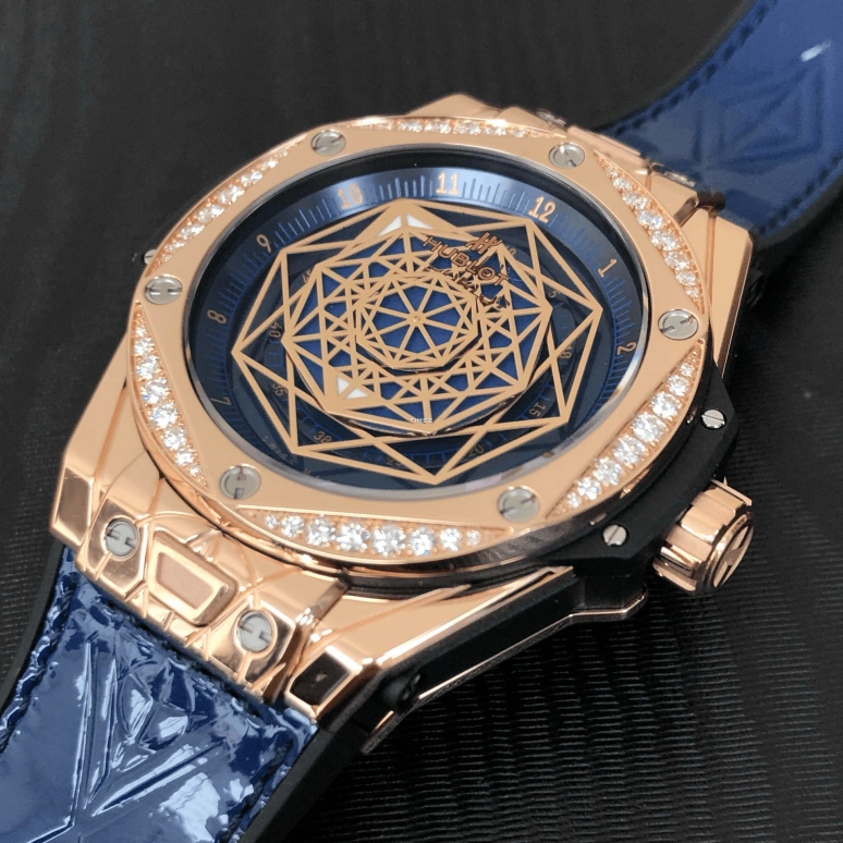 Hublot,Big Bang 39mm,39mm,KING GOLD,Blue,Automatic,50hours,In-house Caliber,465,465.OS.7189.VR.1204.MXM19