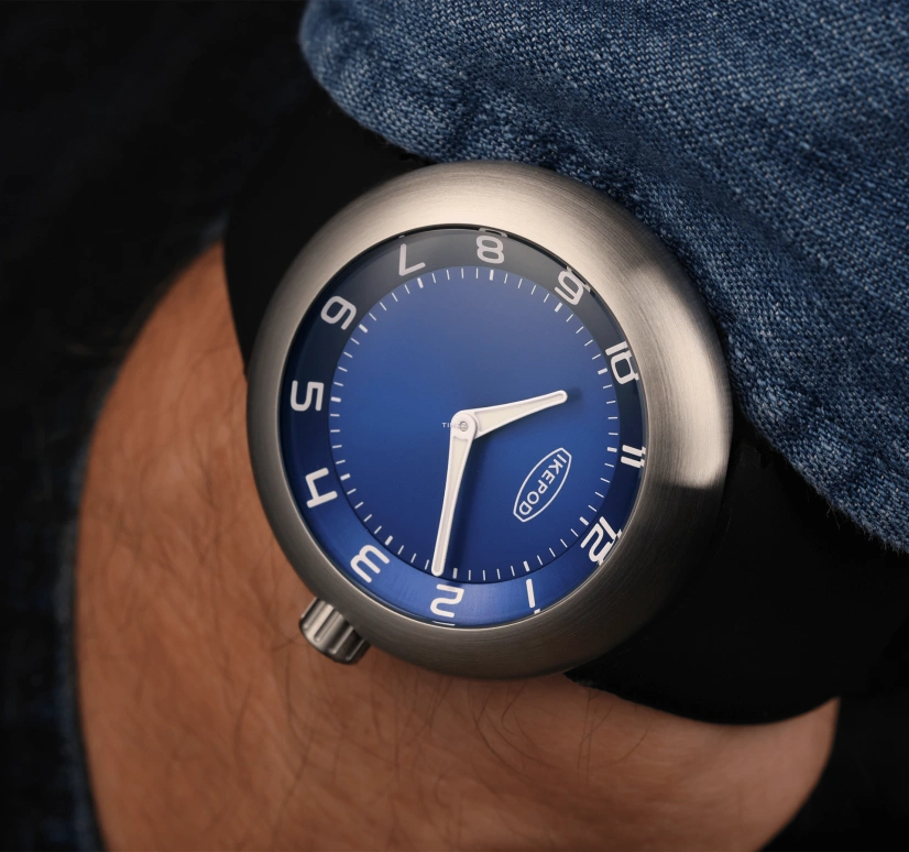 Ikepod,Duopod 42mm,42mm,Stainless Steel,Blue,Quartz,Round,Silver,D007SILB