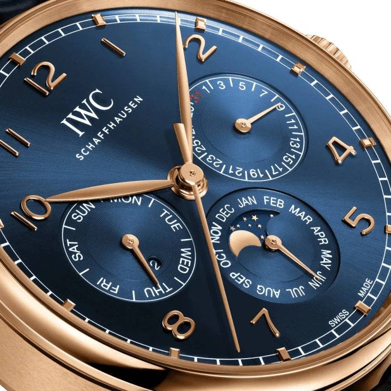 IWC,Portugieser 42.40mm,42.40mm,Red Gold,Blue,Automatic,Moonphase,Leap Year,Month,Date,60hours,In-house Caliber,IW344205