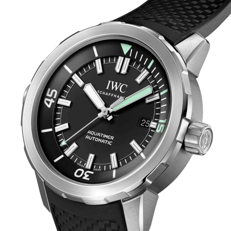 IWC,Aquatimer 42mm,42mm,Stainless Steel,Black,Automatic,Day,120hours,IW328802