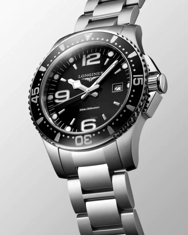 Longines,Sport 39mm,39mm,Stainless Steel,Black,Quartz,26280hours,In-house Caliber,L3,L3.730.4.56.6