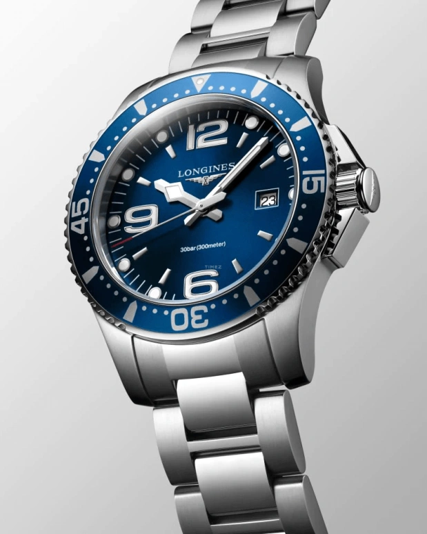 Longines,HydroConquest 39mm,39mm,Stainless Steel,Blue,Quartz,Day,26280hours,L3,L3.730.4.96.6