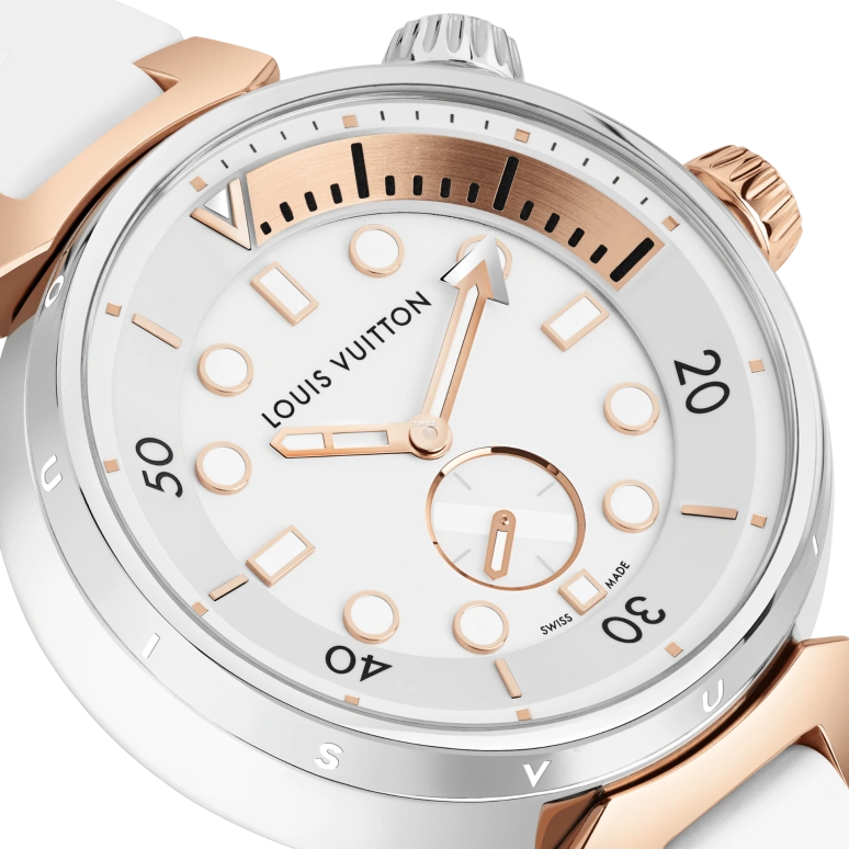 LOUIS VUITTON,Tambour Street Diver 39.50mm,39.50mm,Stainless Steel,White,Quartz,Sapphire,Crystal Glass,Round,QBB198