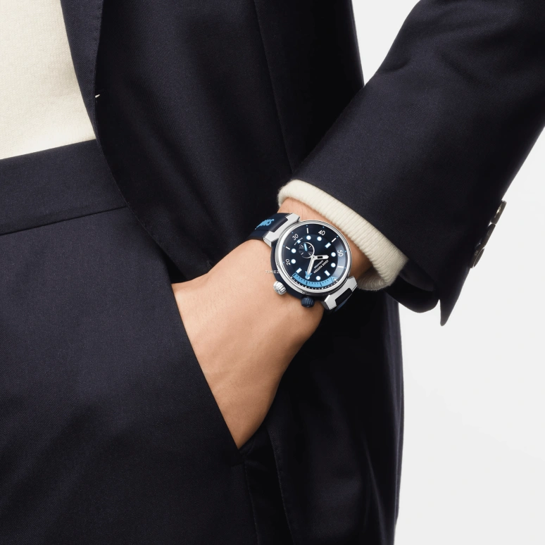 LOUIS VUITTON,Tambour Street Diver 44mm,44mm,Stainless Steel,Blue,Automatic,Sapphire,Crystal Glass,Round,QBB172