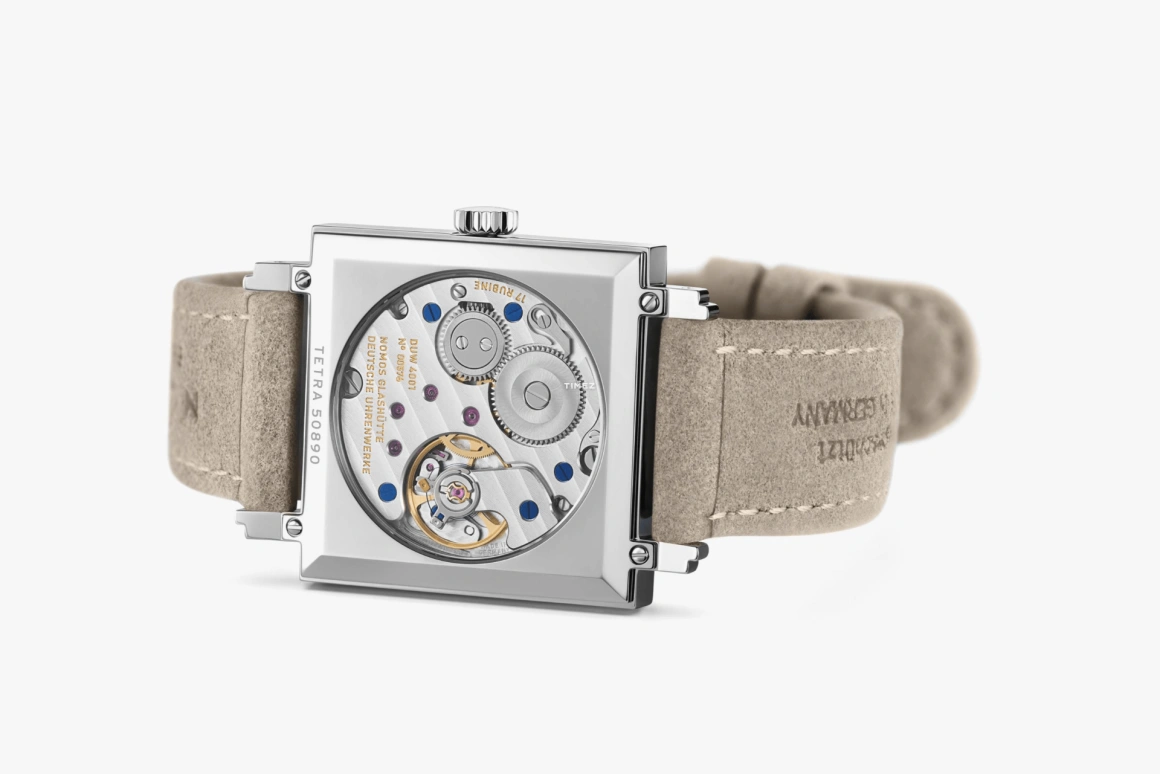 诺莫斯,Tetra 29.50毫米,29.50毫米,精钢,黄色,手动上弦,53小时,自制机芯,437