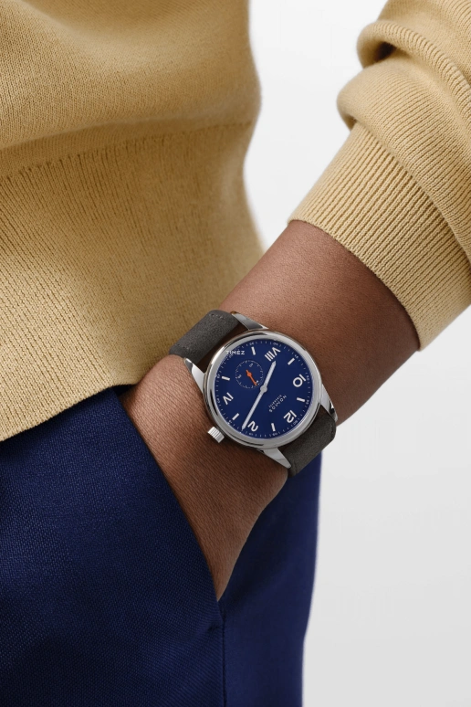 诺莫斯,Club 38.50毫米,38.50毫米,精钢,墨蓝色,手动上弦,43小时,自制机芯,722,722.GB