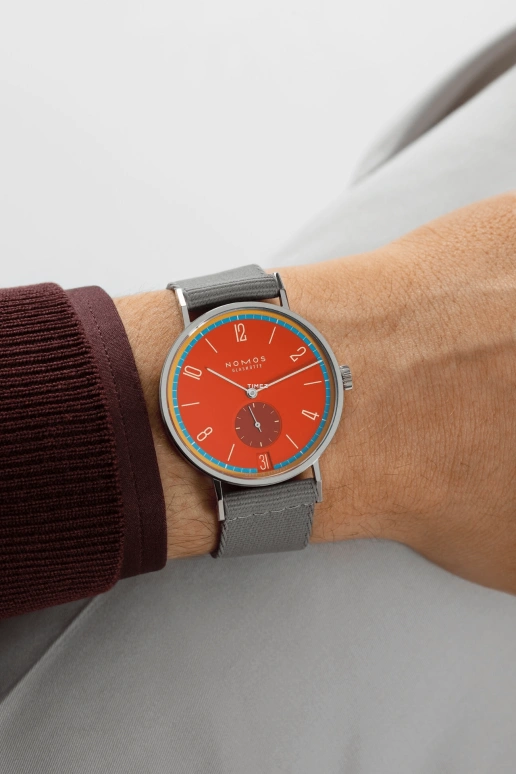 Nomos Glashütte,Tangente 37.50mm,37.50mm,Stainless Steel,Red,Handwound,Big Date,42hours,179,179.S28