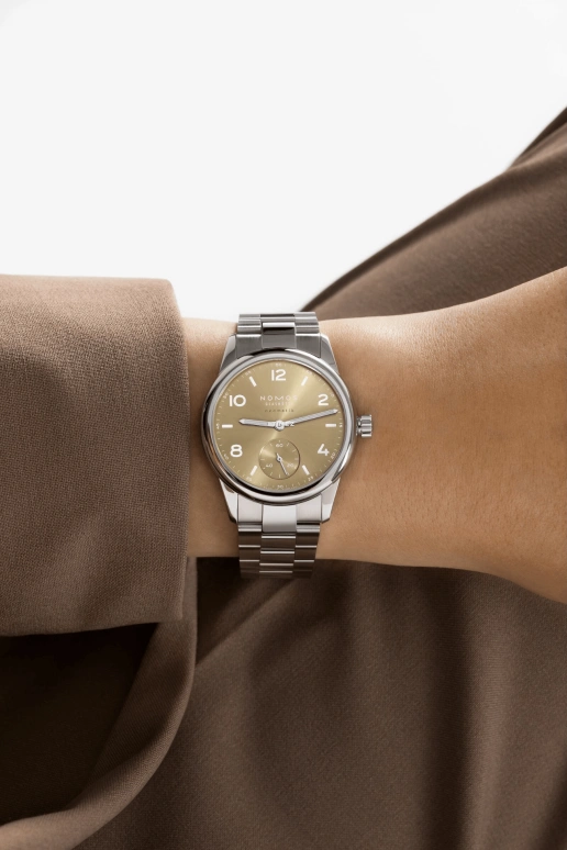 Nomos Glashütte,Club 34mm,34mm,Stainless Steel,Yellow Tan,Automatic,42hours,In-house Caliber,755,755.SB