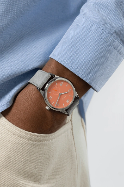 Nomos Glashütte,Club 38.50mm,38.50mm,Stainless Steel,Salmon,Handwound,43hours,In-house Caliber,725