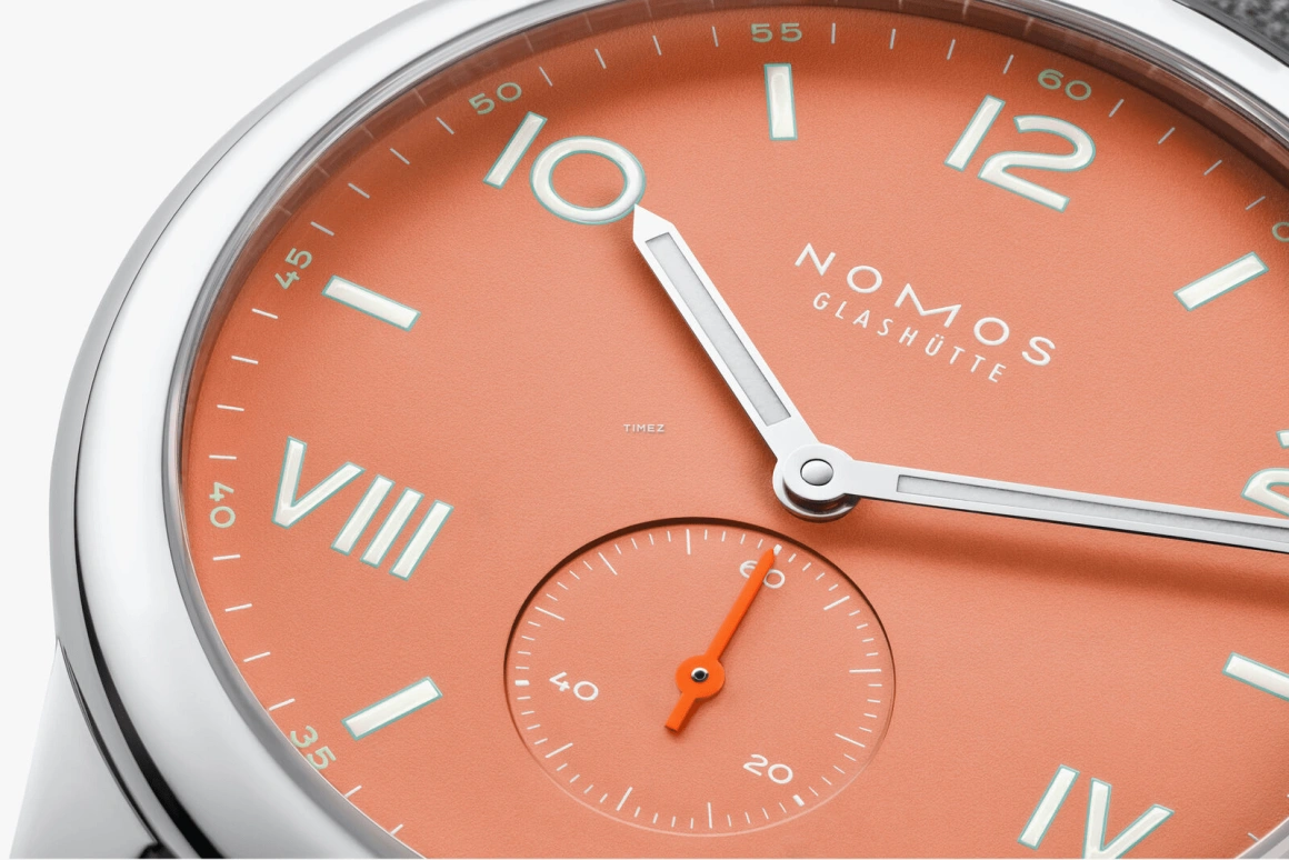 Nomos Glashütte,Club 38.50mm,38.50mm,Stainless Steel,Salmon,Handwound,43hours,In-house Caliber,725