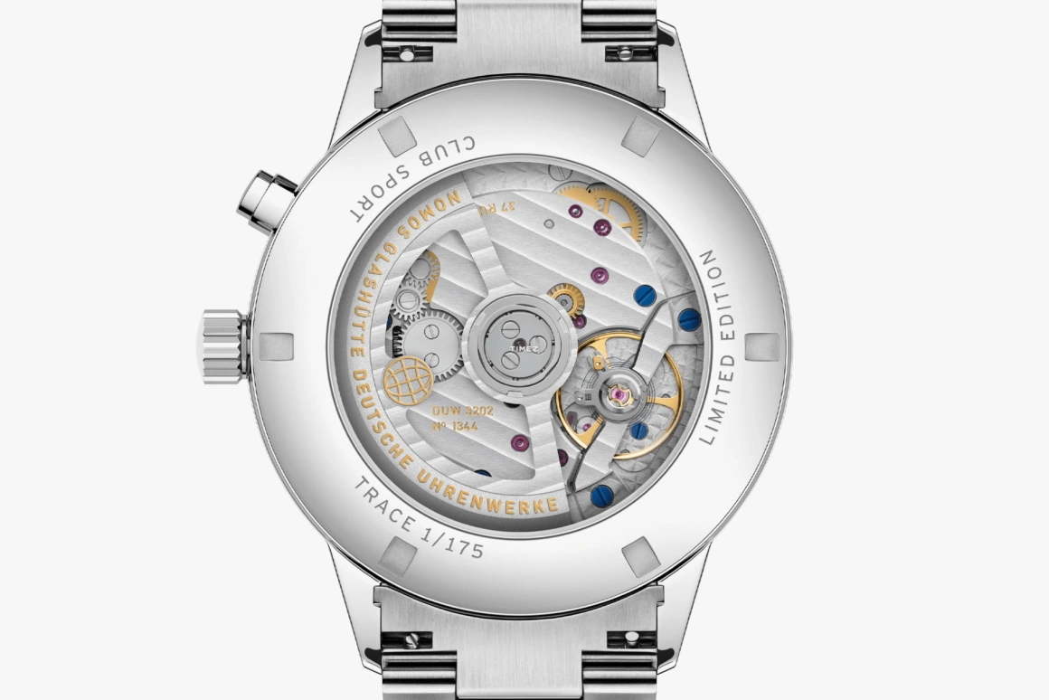 诺莫斯,Club 40毫米,40毫米,精钢,黑色,蓝色,自动上弦,计时,两地时,世界时,昼夜显示,42小时,自制机芯,790,790.S7