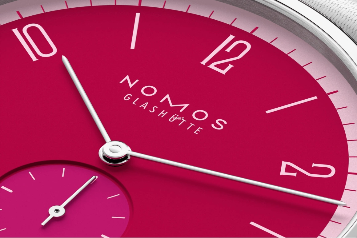 Nomos Glashütte,Tangente 37.50mm,37.50mm,Stainless Steel,Red,Handwound,Big Date,42hours,179,179.S30