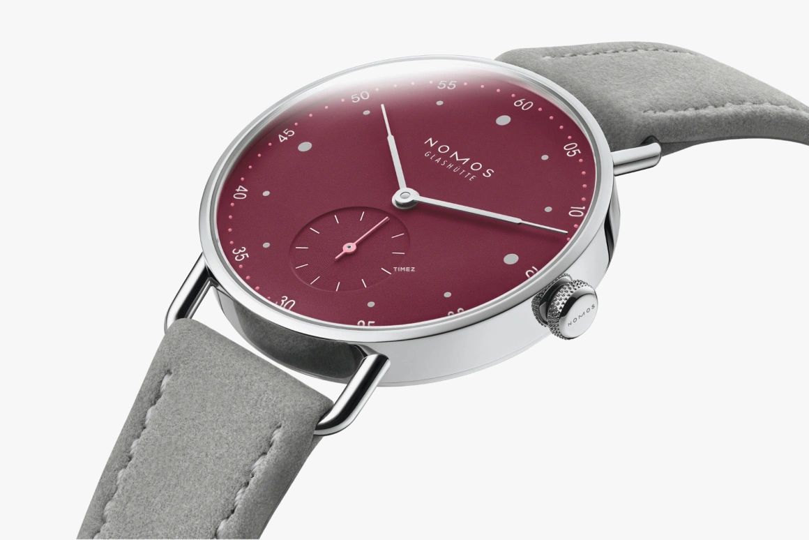 Nomos Glashütte,Metro 33mm,33mm,Stainless Steel,Red,Handwound,43hours,In-house Caliber,1123,1123.SB
