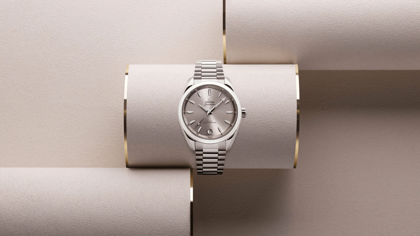 欧米茄,海马AQUA TERRA 150米 34毫米,34毫米,不锈钢,米黄色,自动上弦,星期历,同轴擒纵系统,220,220.10.34.20.09.001