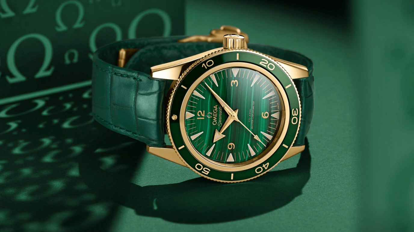 Omega,Seamaster 300 41mm,41mm,Yellow Gold,Green,Automatic,Co-Axial Escapement,60hours,234,234.63.41.21.99.001