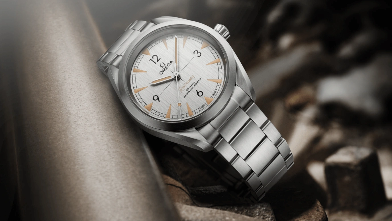 Omega,Railmaster 40mm,40mm,Stainless Steel,Silver,Automatic,Day,Co-Axial Escapement,220,220.10.40.20.06.001