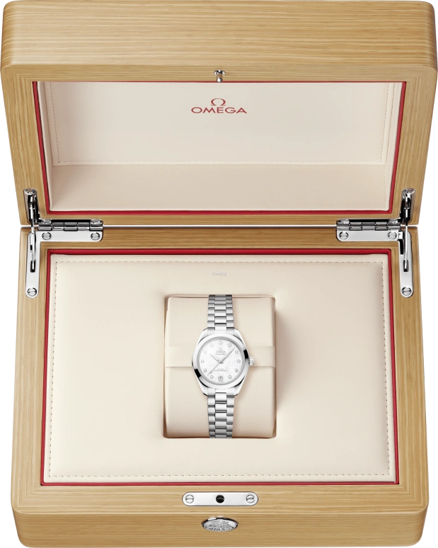 欧米茄,海马AQUA TERRA 150米 30毫米,30毫米,不锈钢,白色,自动上弦,日历,防磁,220,220.10.30.20.55.001