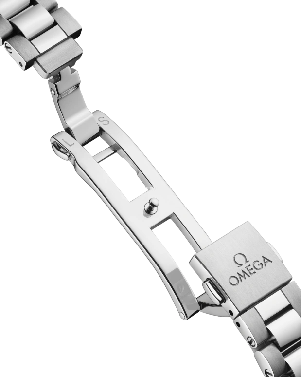 欧米茄,海马AQUA TERRA 150米 30毫米,30毫米,不锈钢,绿色,自动上弦,日历,防磁,220,220.10.30.20.60.001