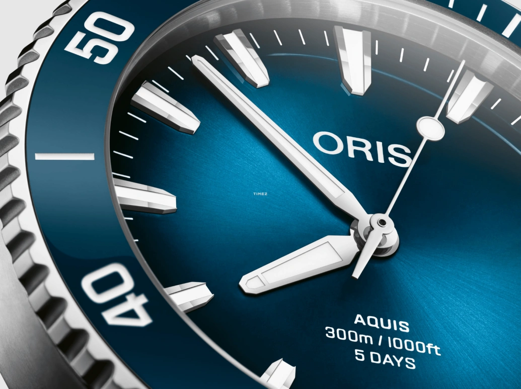 豪利时,Aquis 43.50毫米,43.50毫米,不锈钢,蓝色,自动上弦,日历,120小时,01 400 7790 4135,01 400 7790 4135-07 8 23 02PEB