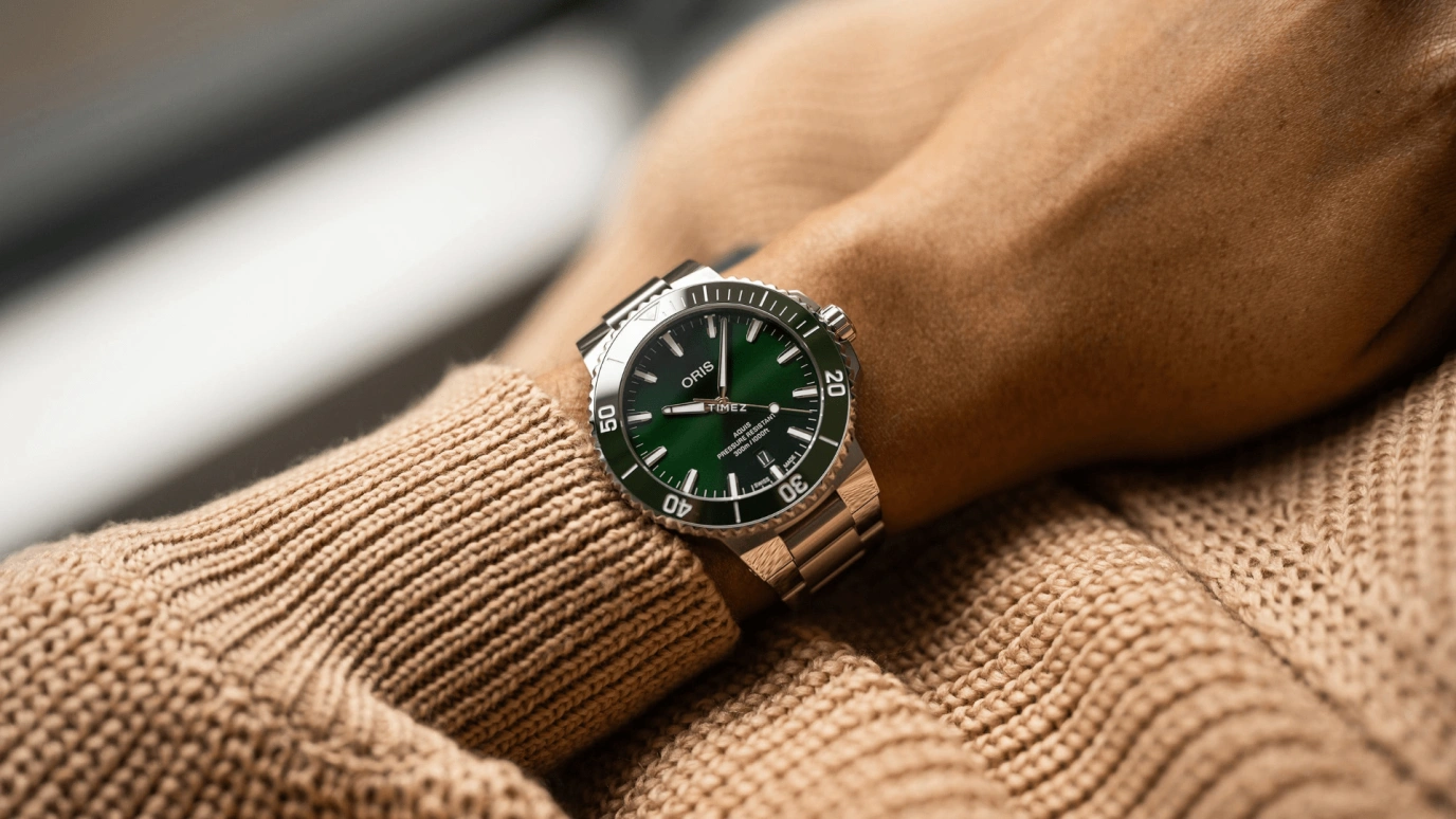 豪利时,Aquis 41.50毫米,41.50毫米,不锈钢,绿色,自动上弦,日历,41小时,01 733 7787 4157,01 733 7787 4157-07 8 22 04PEB