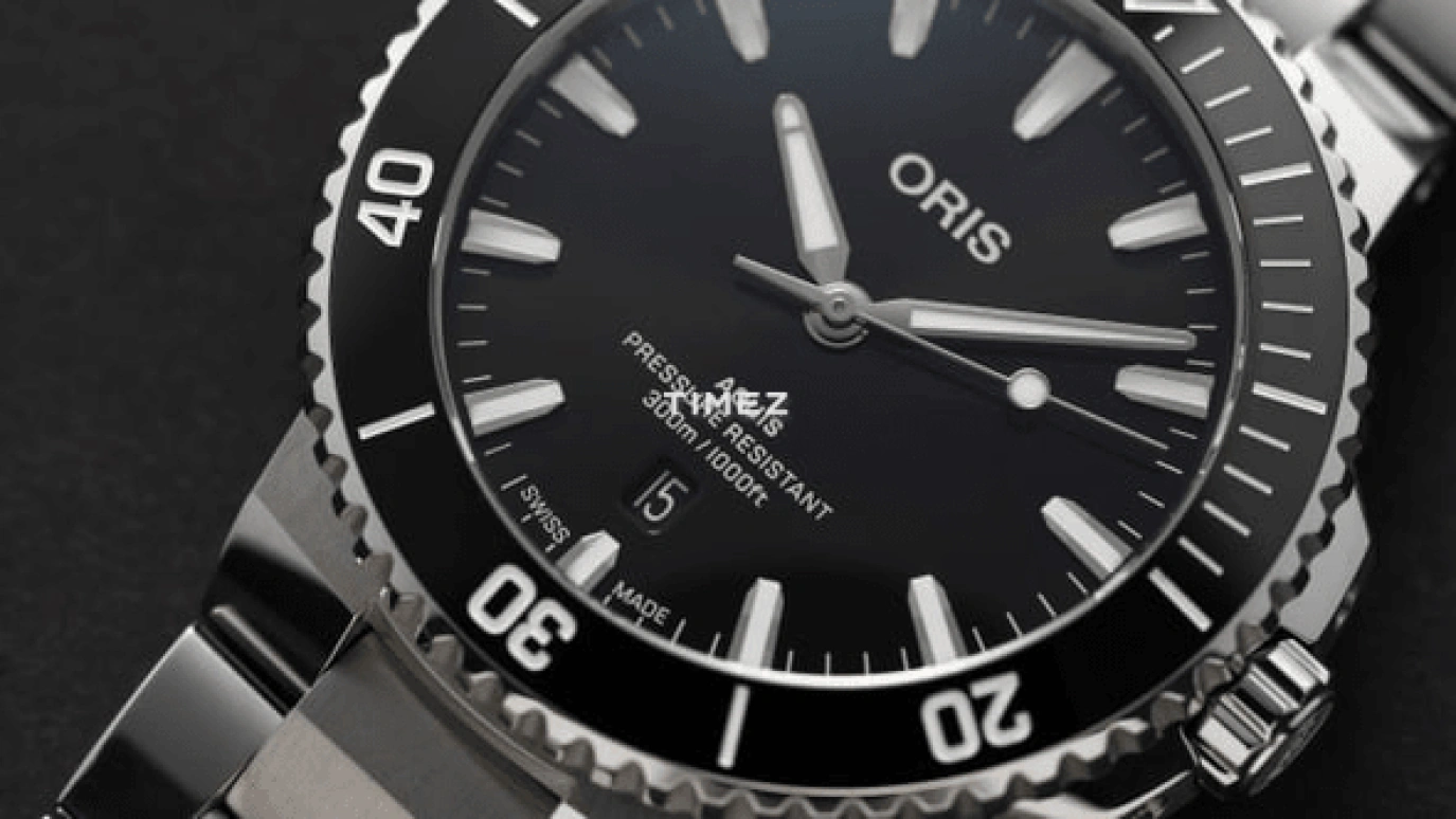 豪利时,Aquis 43.50毫米,43.50毫米,不锈钢,黑色,自动上弦,日历,41小时,01 733 7789 4154,01 733 7789 4154-07 8 23 04PEB