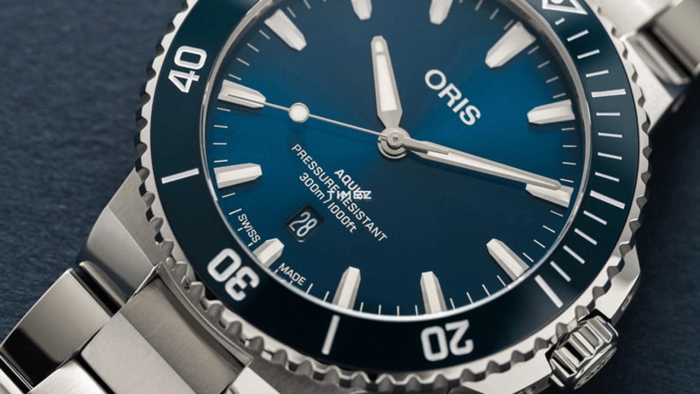 豪利时,Aquis 43.50毫米,43.50毫米,不锈钢,蓝色,自动上弦,日历,41小时,01 733 7789 4135,01 733 7789 4135-07 8 23 04PEB