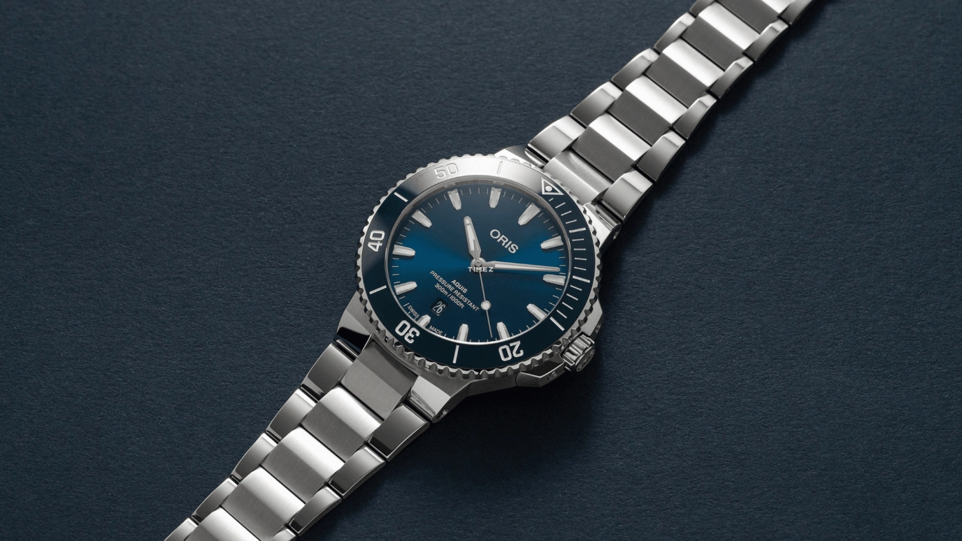 豪利时,Aquis 43.50毫米,43.50毫米,不锈钢,蓝色,自动上弦,日历,41小时,01 733 7789 4135,01 733 7789 4135-07 8 23 04PEB