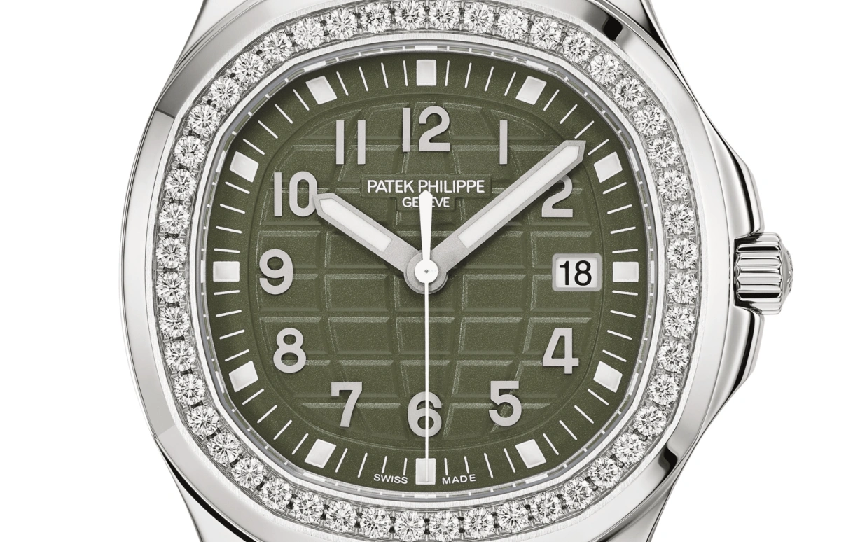 Patek Philippe,Aquanaut 38.80mm,38.80mm,Stainless Steel,Green,Quartz,Day,In-house Caliber,5267,5267/200A-011