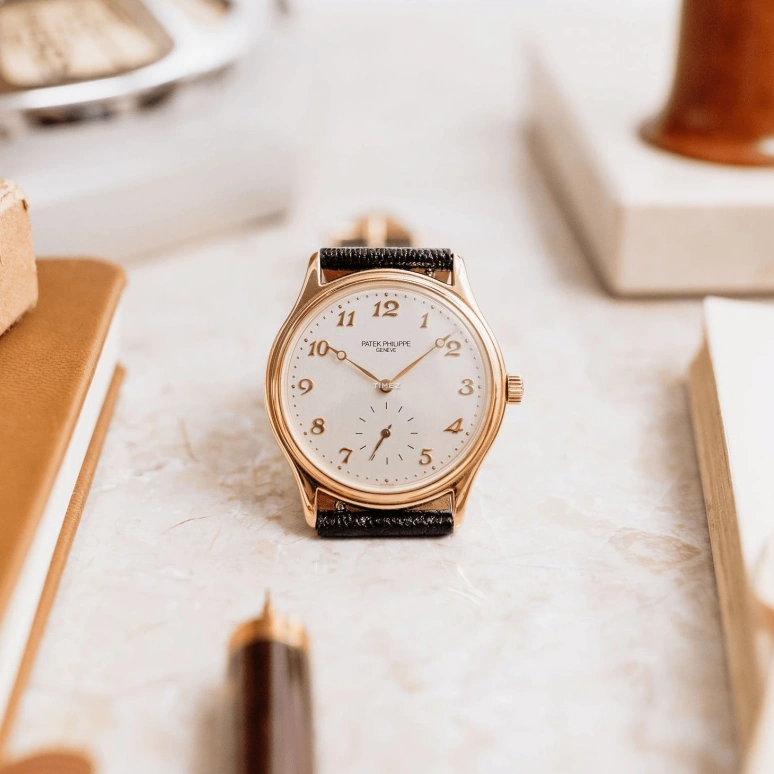 百达翡丽,Calatrava 31.50毫米,31.50毫米,玫瑰金,银白色,手动上弦,44小时,自制机芯,3923R Harrods