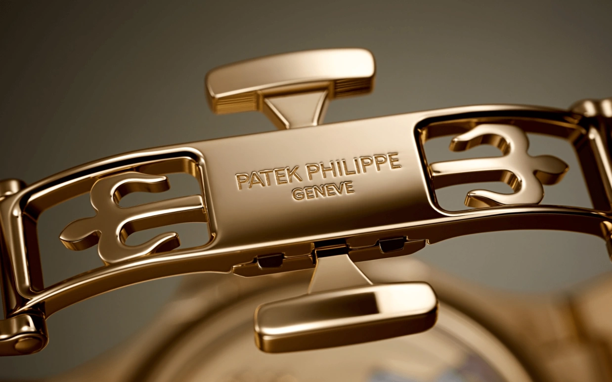 Patek Philippe,Nautilus 35.20mm,35.20mm,Rose Gold,Automatic,45hours,In-house Caliber,7118,7118/1450R-001