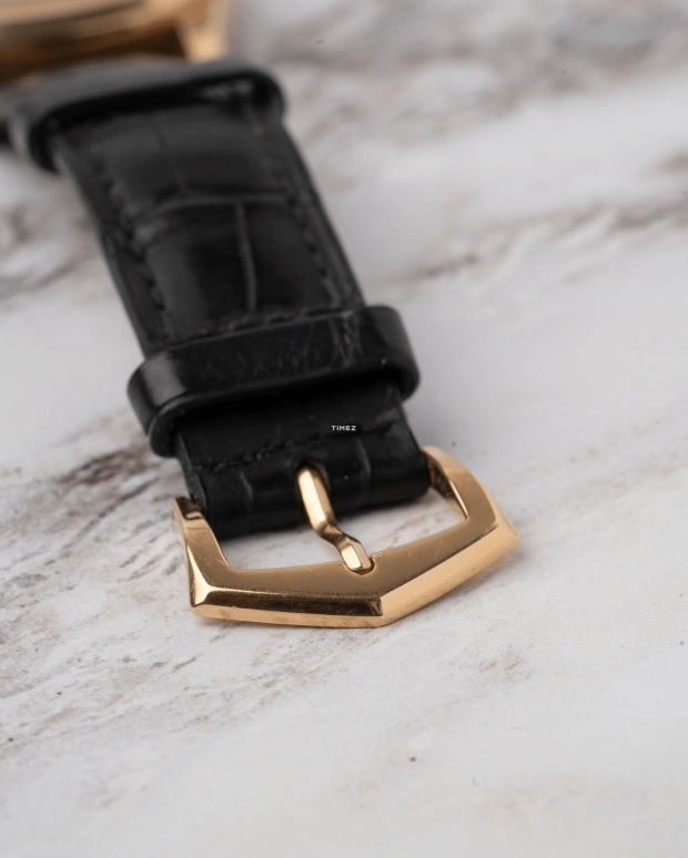 百达翡丽,鹦鹉螺 36毫米,36毫米,玫瑰金,白色,自动上弦,日历,蓝宝石,水晶玻璃,5060SR,5060SR-010