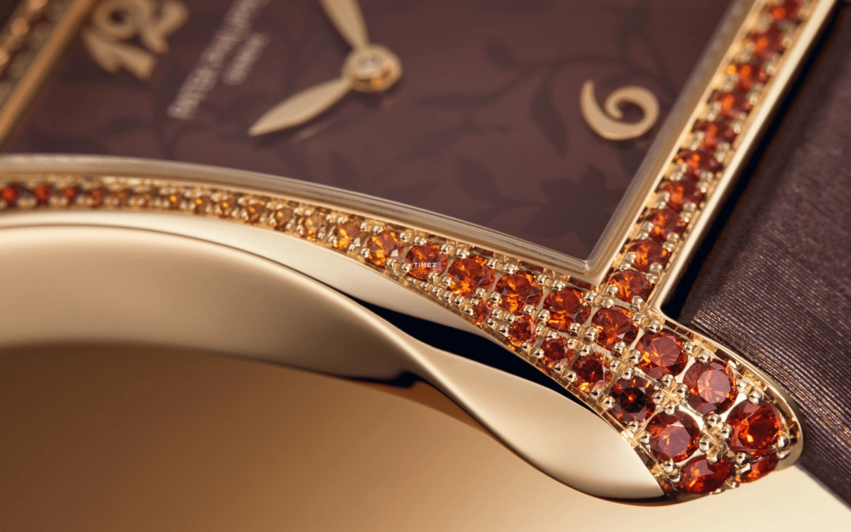 Patek Philippe,Gondolo 28.60x40.80mm,28.60x40.80mm,Rose Gold,Brown,Quartz,In-house Caliber,Square,4962,4962/200R-001