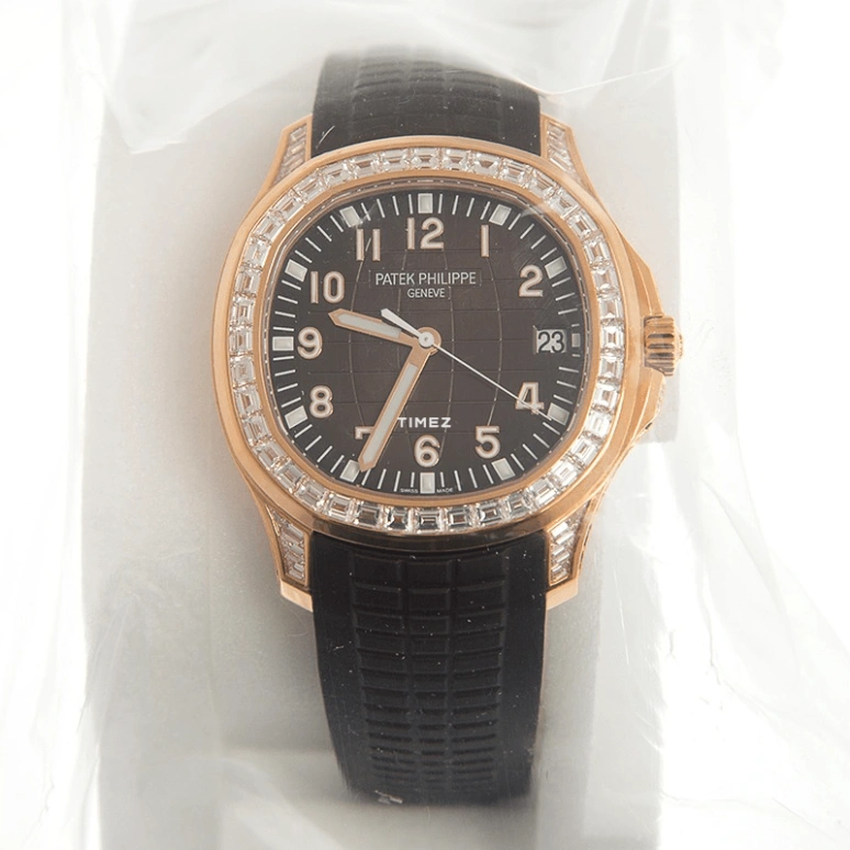 Patek Philippe,Aquanaut 40.80mm,40.80mm,Rose Gold,Black,Automatic,Day,45hours,5167,5167/300R-010