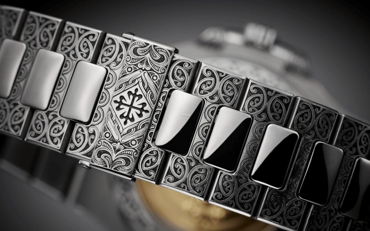 Patek Philippe,Nautilus 40mm,40mm,Stainless Steel,Black,Automatic,Day,45hours,5711,5711/1500A