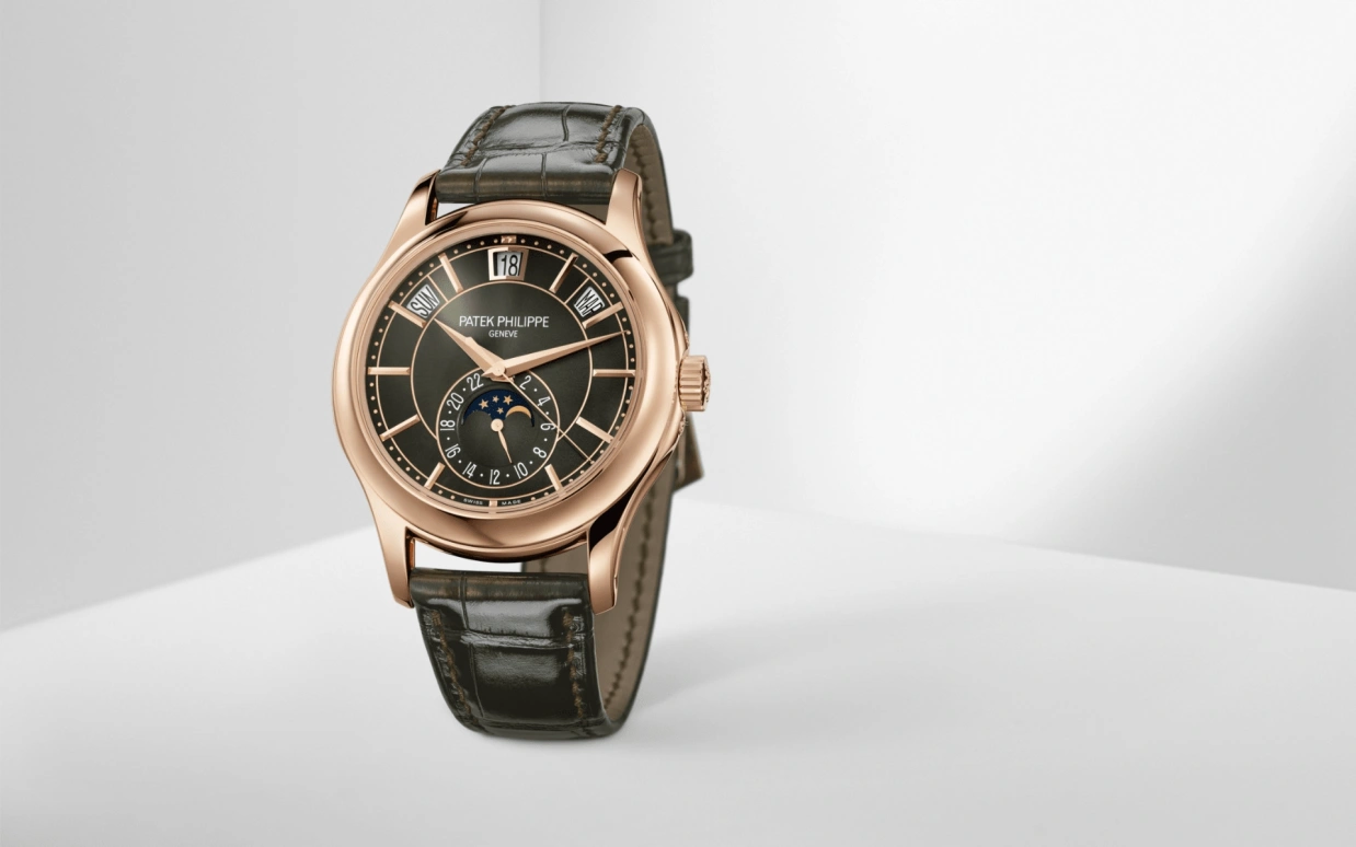 Patek Philippe,Complications 40.20mm,40.20mm,Rose Gold,Green,Automatic,Moonphase,Annual Calendar,Month,Date,45hours,In-house Caliber,Lautaro Martínez,5205R,5205R-011
