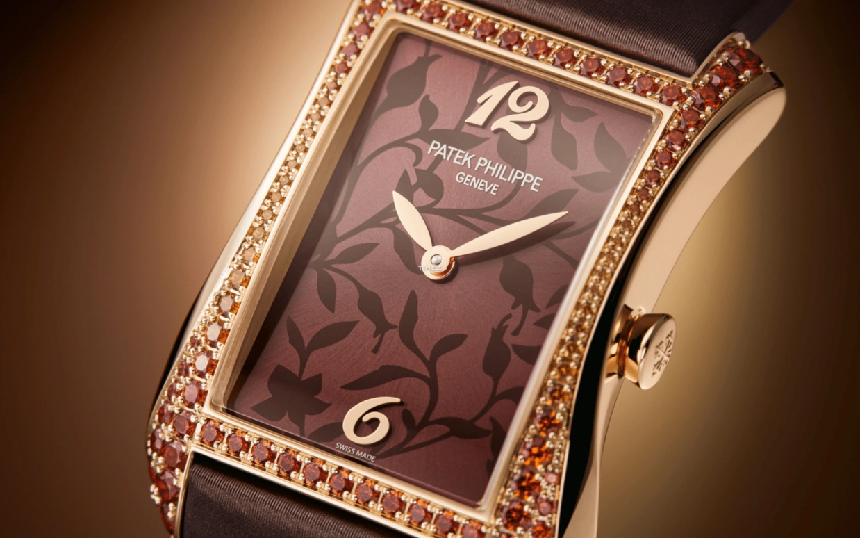 Patek Philippe,Gondolo 28.60x40.80mm,28.60x40.80mm,Rose Gold,Brown,Quartz,In-house Caliber,Square,4962,4962/200R-001