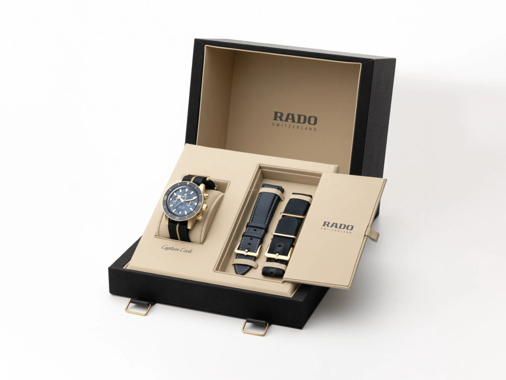 Rado,Captain Cook 43mm,43mm,Bronze,Ceramic,Blue,Automatic,Chronograph,Day,R32146208