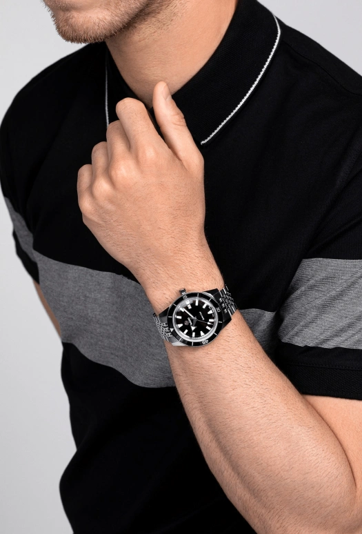 Rado,Captain Cook 42mm,42mm,Ceramic,Stainless Steel,Black,Automatic,Date,Anti-magnetic,R32505153