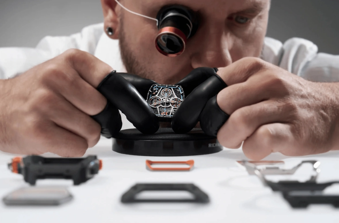 Richard Mille,Not Tourbillon 43.84x49.94mm,43.84x49.94mm,Carbon TPT,Skeleton,Automatic,Chronograph,Day,Rattrapante,Function Selector,In-house Caliber,Sapphire,Crystal Glass,RM 65,RM 65-01 McLaren W1