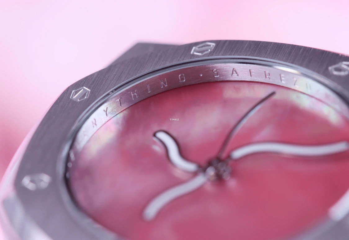 Safrezo,曲线橡树 38x39.60毫米,38x39.60毫米,不锈钢,粉色,自动上弦,蓝宝石,其他,CO,CO-C01-S