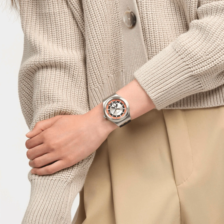Swatch,Other 42mm,42mm,Stainless Steel,Grey,Cream,Orange,Black,Quartz,Sapphire,Crystal Glass,Round,SY23S413