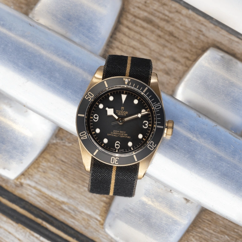 Tudor,Black Bay 43mm,43mm,Bronze,Stainless Steel,Grey,Automatic,70hours,In-house Caliber,79250BA,79250BA-0002