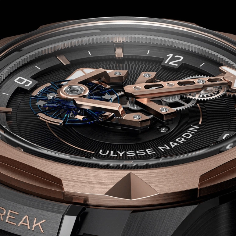 Ulysse Nardin,Freak 44mm,44mm,Titanium,Rose Gold,Black,Automatic,90hours,In-house Caliber,2405,2405-500-2A/3A