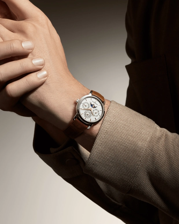 江诗丹顿,传袭 36.50毫米,36.50毫米,白金,银色,自动上弦,月相,万年历,闰年历,月历,40小时,自制机芯,4300T,4300T/000G-H106