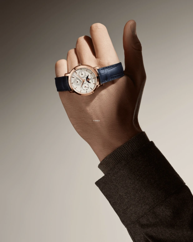 江诗丹顿,传袭 36.50毫米,36.50毫米,粉红金,银色,自动上弦,月相,万年历,闰年历,月历,40小时,自制机芯,4300T,4300T/000R-H107